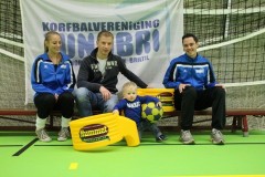 Zunobri hummel sponsor