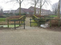 Brug akkerend