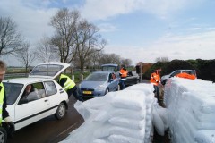 Compost uitdelen in zuidhorn  (10)