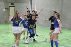 Internationale korfbalwedstrijd zunobri - hatchers uit maleisie (3)