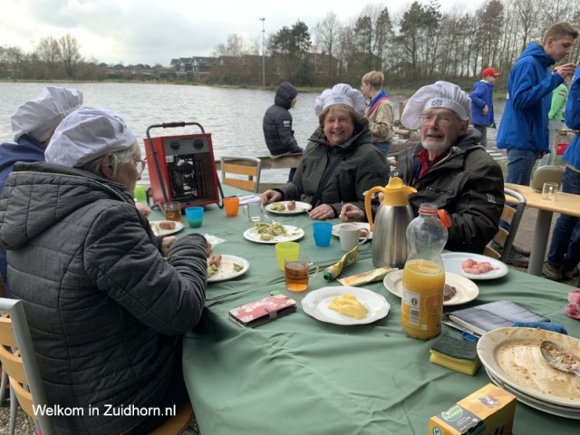 Friese fijnproevers beoordelen kookkunsten Scouts Zuidhorn