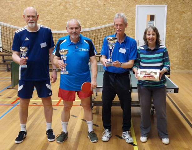 Bert Schutte clubkampioen OldStars tafeltennis