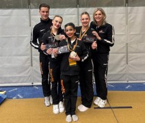 Vlnr luc rombouts trainer inge speerstra amilyah daal esmee de graaf en kim vrij bokma trainster