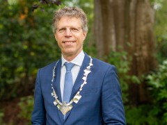 Ard van der tuuk burgemeester