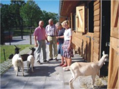 Nieuws-dierenweidechequekledingbeurs