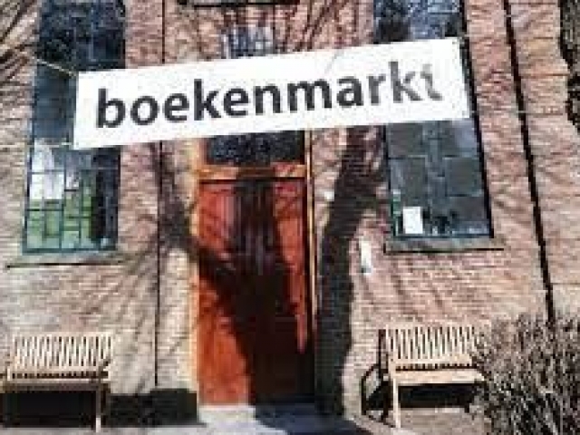 Boekenmarkt Kerkje Den Horn