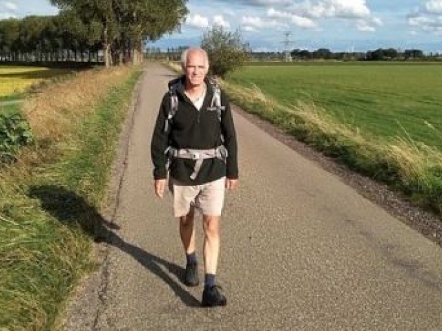 Frank Boerebach wandelt Zuidhorn binnen Loop een stukje mee