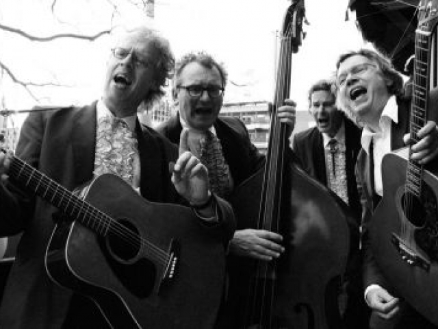 De Peter, Pieternel en (Meindert) Kesanova show met STUCK HERRY