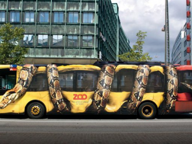 Big-snake-bus 